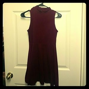 ✨ Maroon high neck skater dress from Forever 21✨